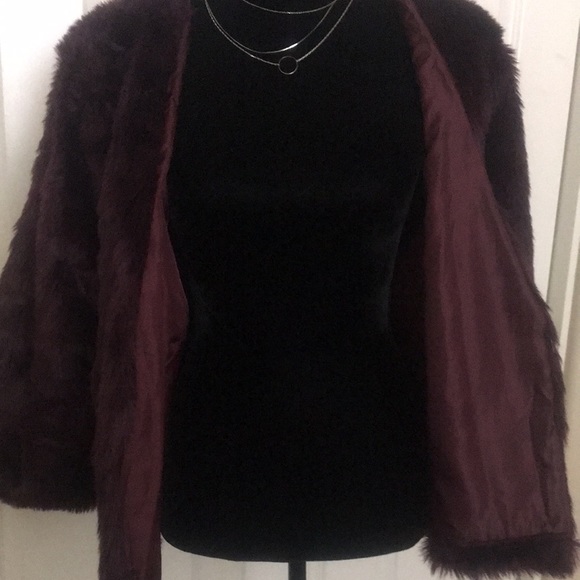 Just Added! Semi Cropped Faux Fur Jacket - Picture 6 of 6